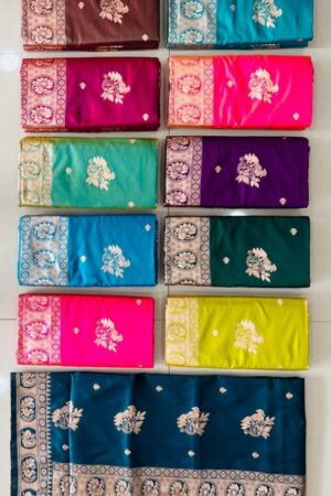 Soft Silk Woven Saree with Traditional Zari Border