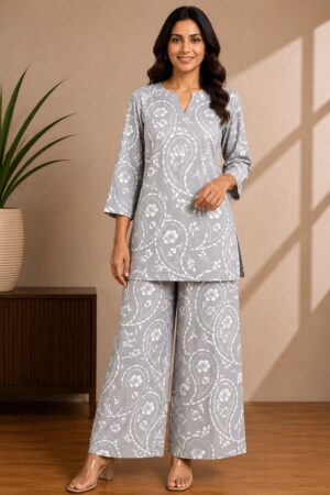 Light Grey Rayon 2-Piece Co-ord Set with White Paisley Floral Print & Wide-Leg Palazzo